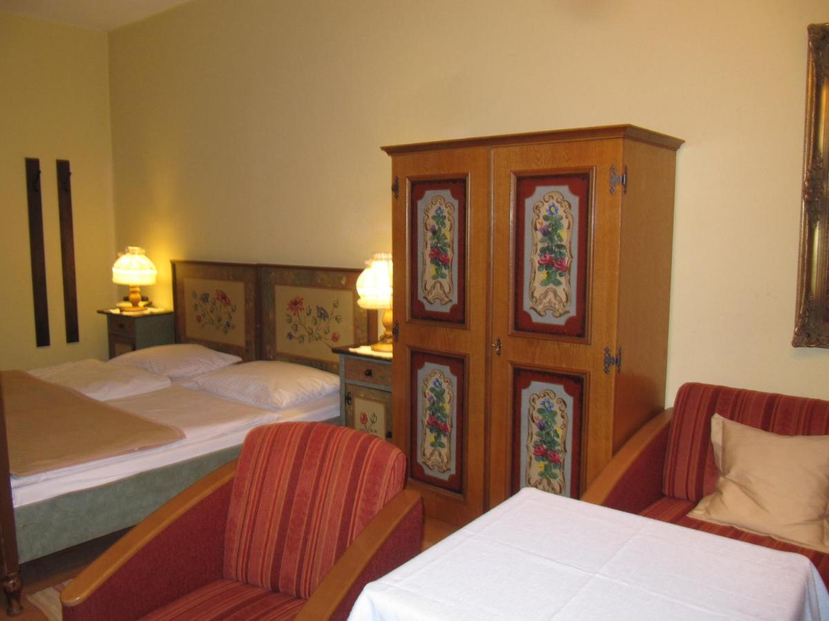 Bed and Breakfast Goldener Ochs Голлинг-на-Хальцахе Экстерьер фото