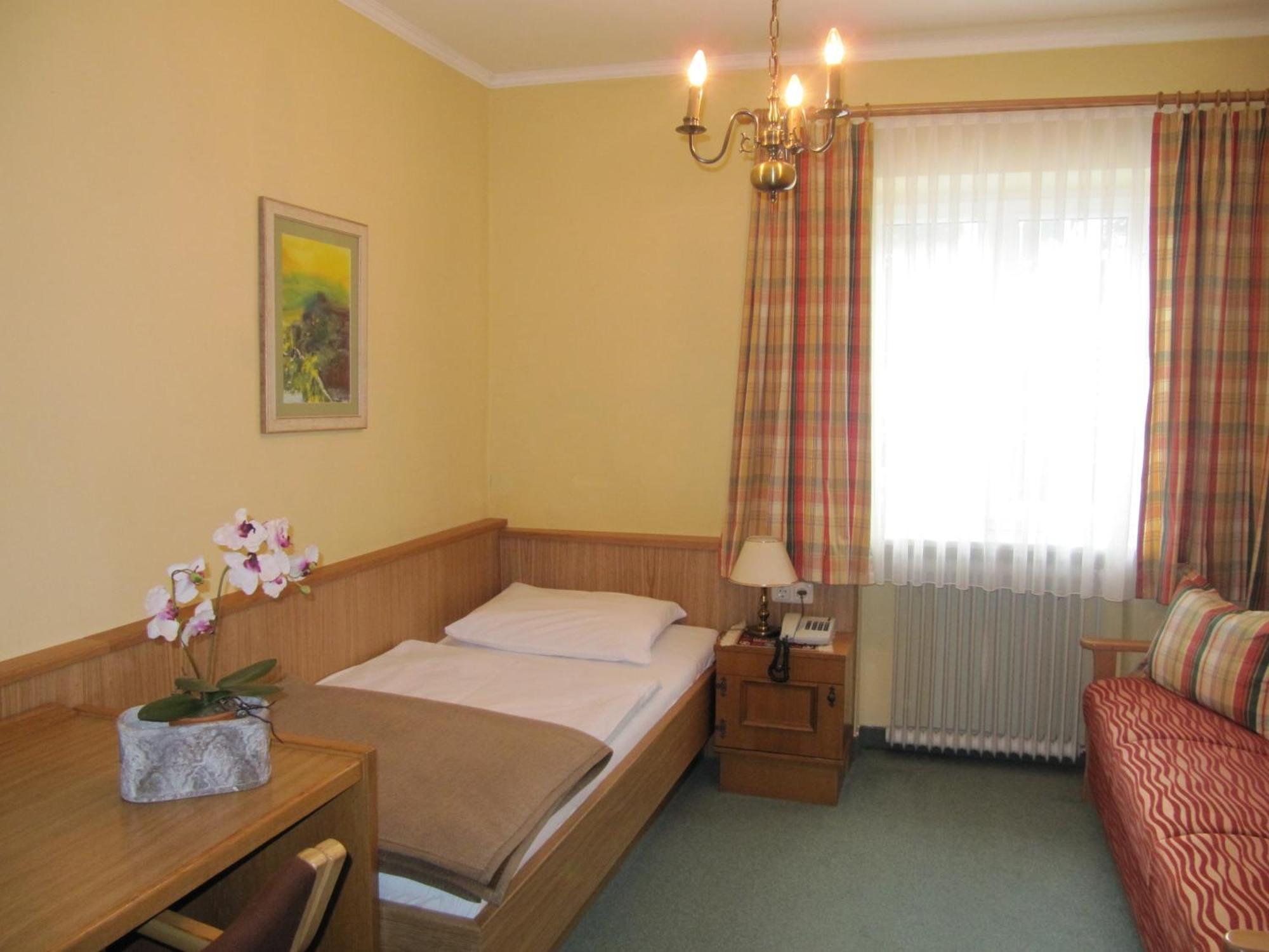 Bed and Breakfast Goldener Ochs Голлинг-на-Хальцахе Экстерьер фото